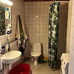 Good Location By The Easton Apartment *