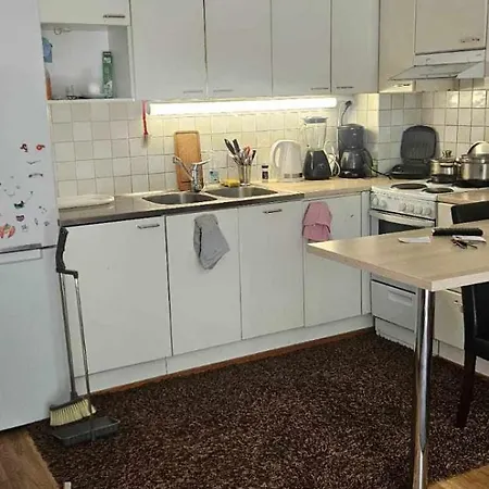 Good Location By The Easton *